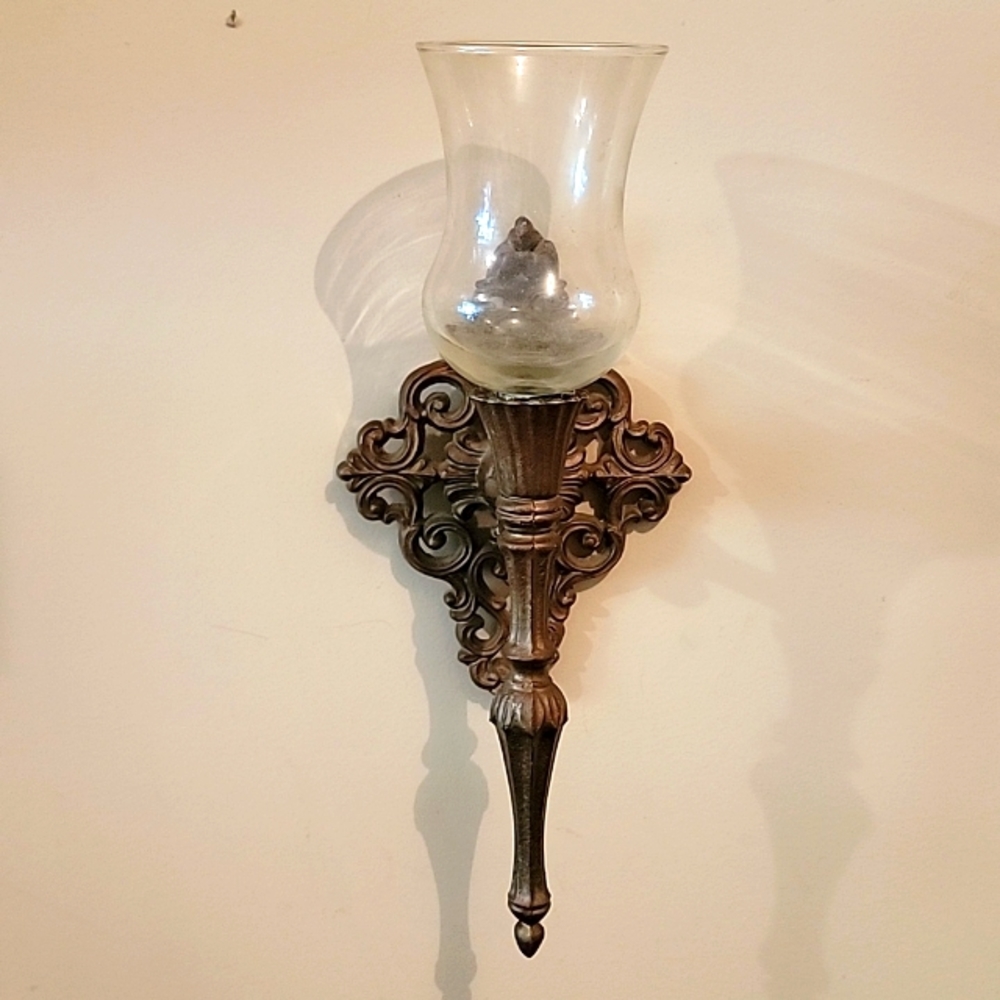 BRASS WALL DECOR